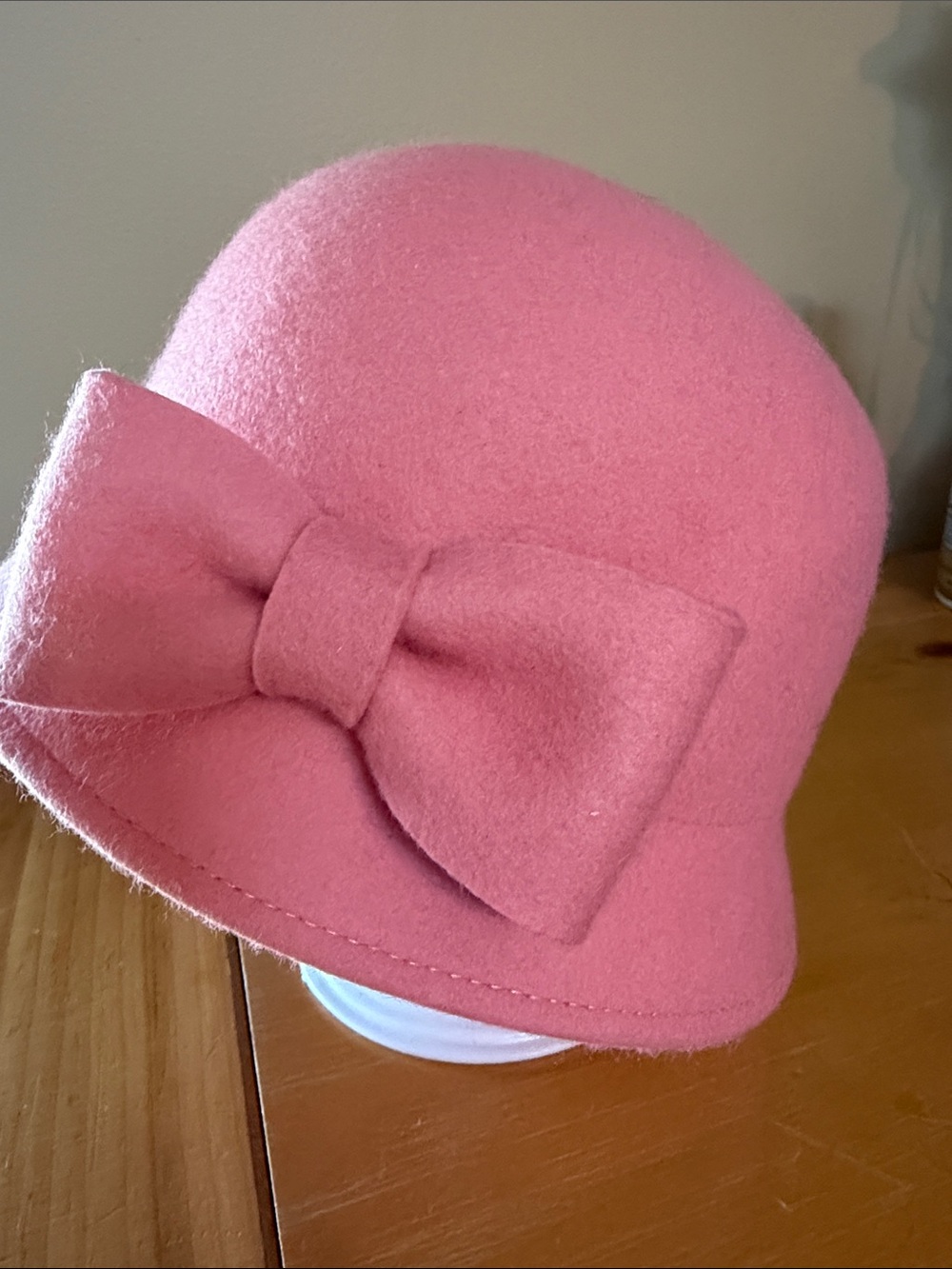 Janie and Jack Coral Felt Bow Cloche Hat